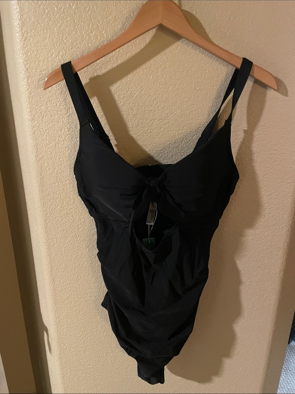 Aqua Eve Black One-Piece Swimsuit with Front Knot Size M